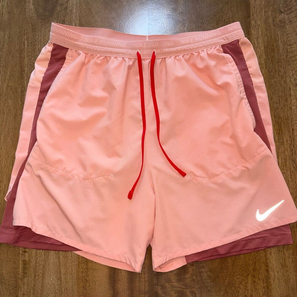 Nike Athletic Running Shorts Men’s Medium Coral Pink DM4757 Brief Lined